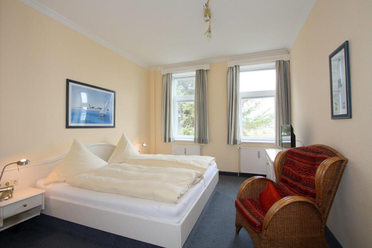 Haus Decker, App 2 Apartment Wenningstedt-Braderup Екстериор снимка